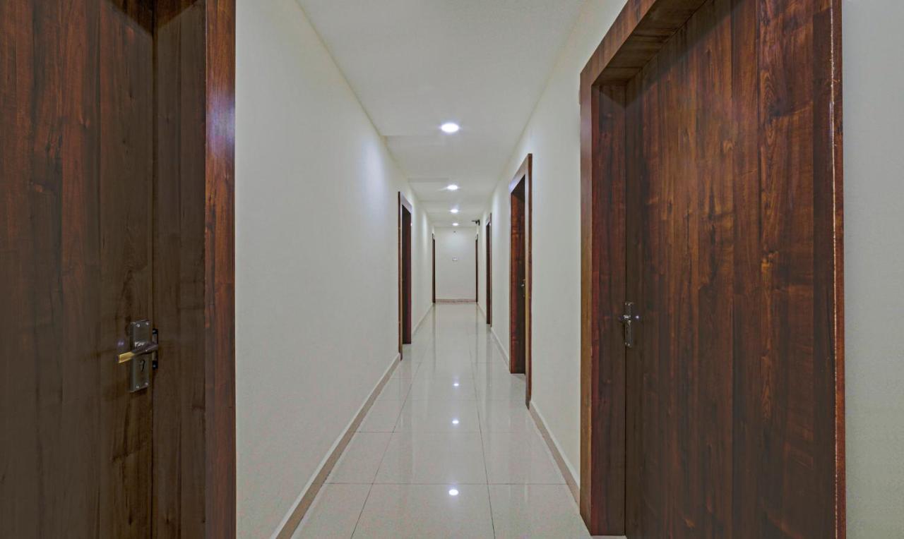 Treebo Seven Inn Tirupati Ngoại thất bức ảnh